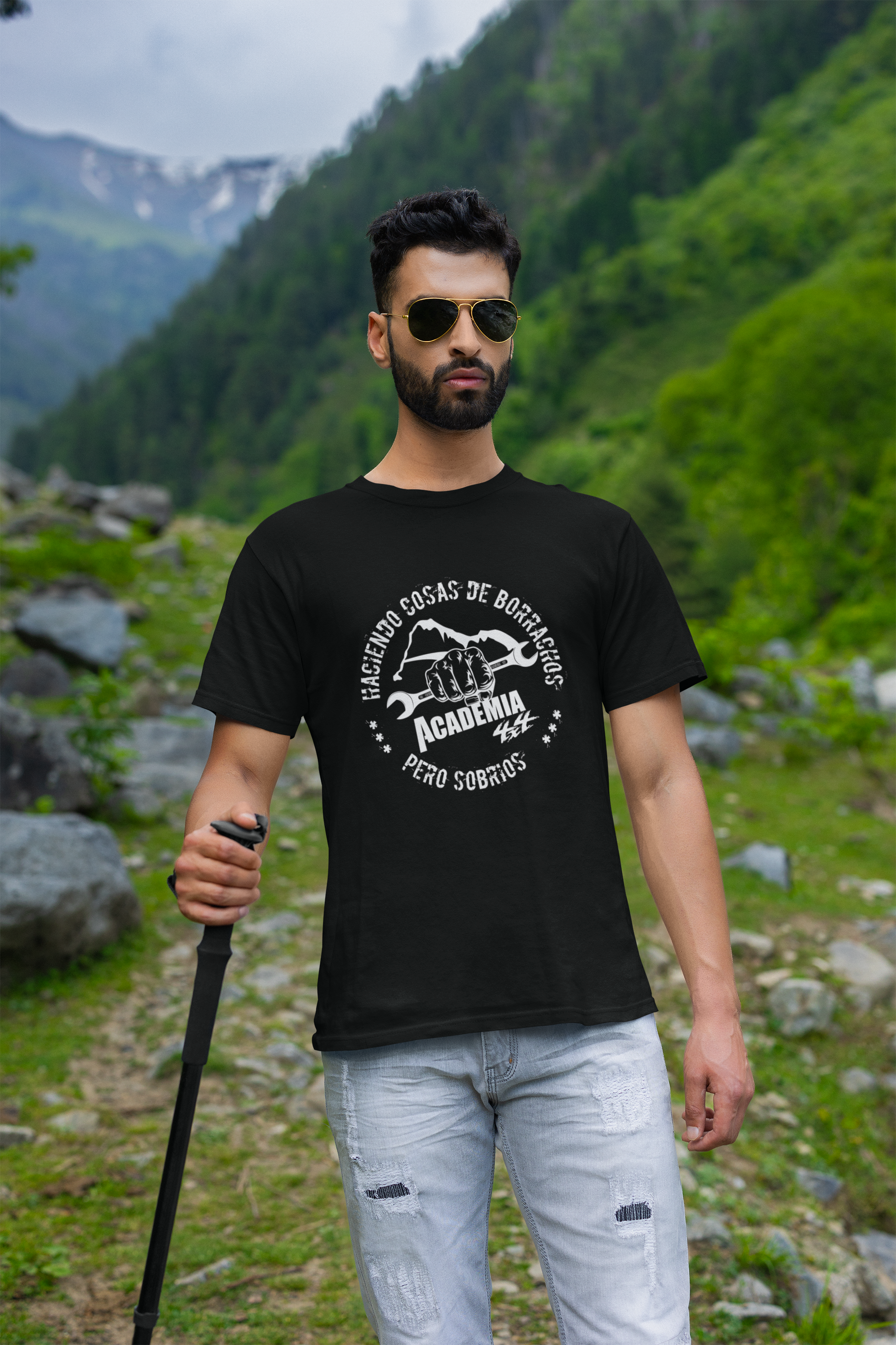 Camiseta - HACIENDO COSAS DE BORRACHOS, PERO SOBRIOS